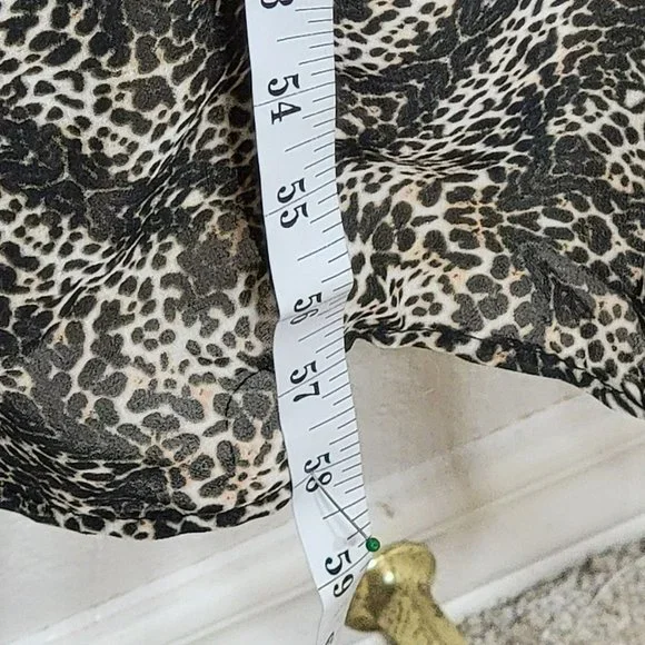 ASTR Women's Large Long Leopard Print with Geometric Pattern Dress Size L NWT - Picture 4 of 9